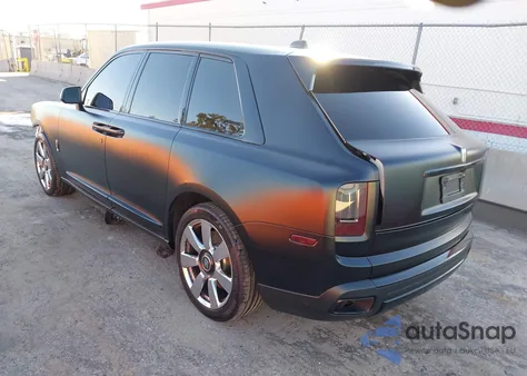 2021 Rolls-Royce Cullinan z USA, uszkodzony, nr VIN SLATV4C0XMU207325